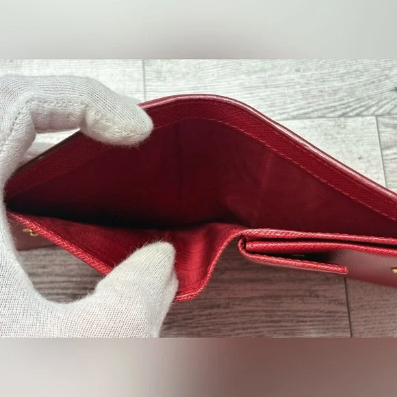 💯 Authentic PRADA Saffiano Red Compact Wallet with Box $795 - Picture 13 of 15